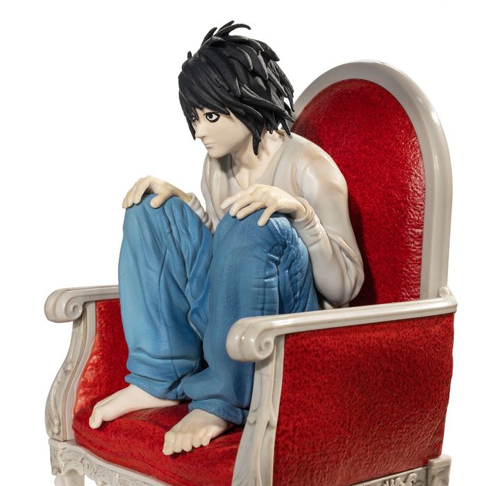 Death Note Sammelfigur L im Sessel