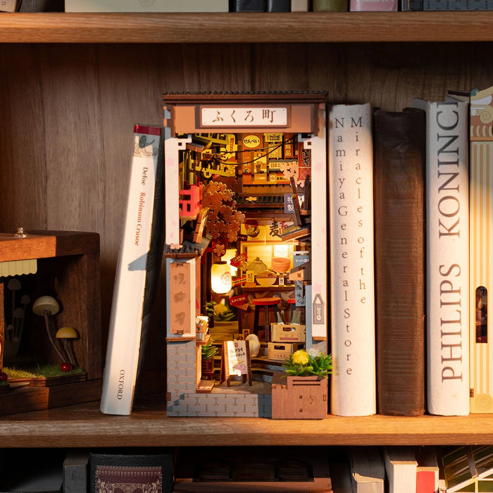 Kit de construcción de madera Book Nook – Callejón del vino de Sakura 