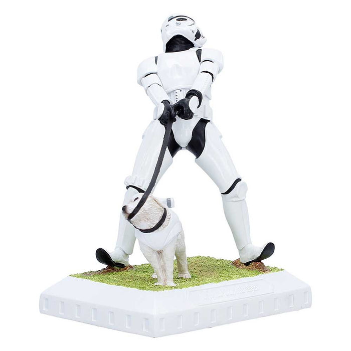 23272_original-stormtrooper-mans-best-friend-figurine-3.jpg