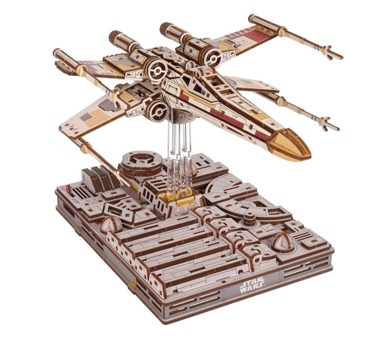 Star Wars houten bouwpakket X-Wing Starfighter van Luke Skywalker