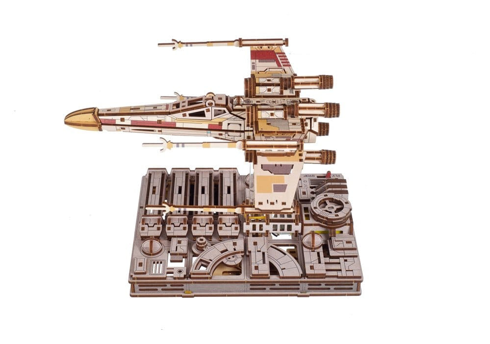 Star Wars houten bouwpakket X-Wing Starfighter van Luke Skywalker