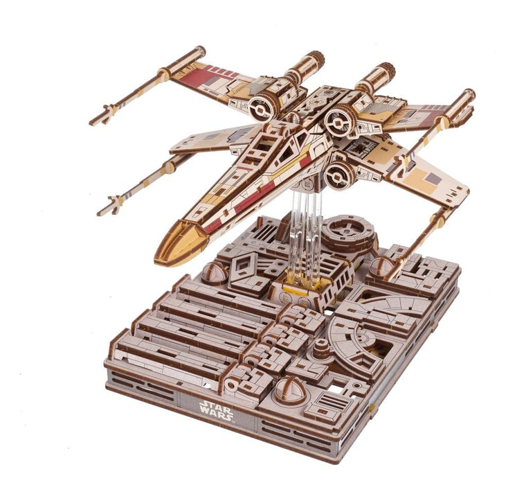 Star Wars houten bouwpakket X-Wing Starfighter van Luke Skywalker