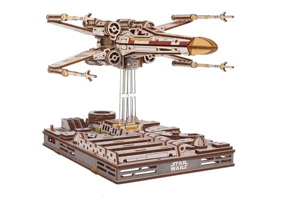 Star Wars houten bouwpakket X-Wing Starfighter van Luke Skywalker
