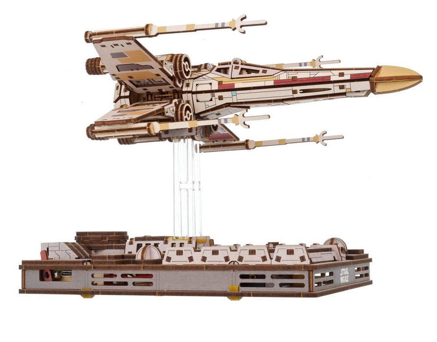 Star Wars houten bouwpakket X-Wing Starfighter van Luke Skywalker