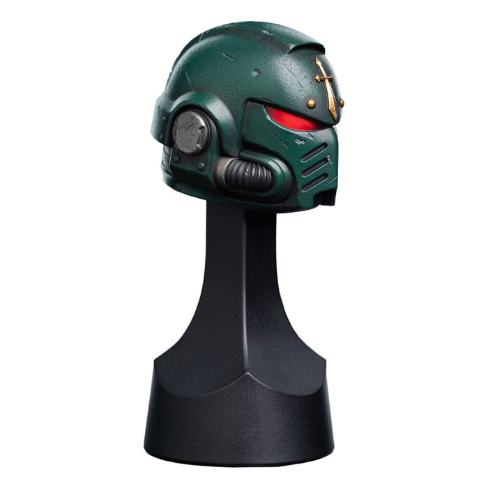 Replica dell'elmo dei Dark Angels di Warhammer 40.000