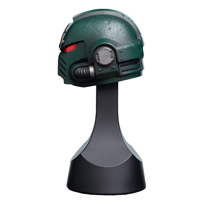 Replica dell'elmo dei Dark Angels di Warhammer 40.000